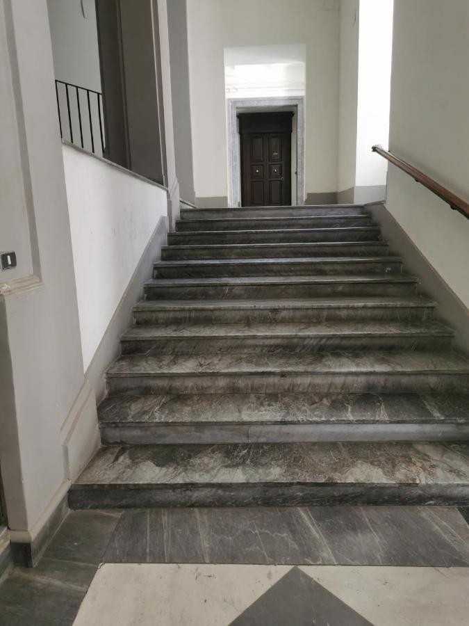 Apartamento Napoli Centro Chiaia Exterior foto