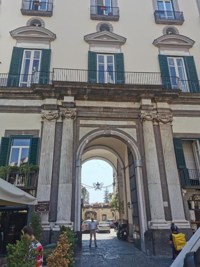 Apartamento Napoli Centro Chiaia Exterior foto